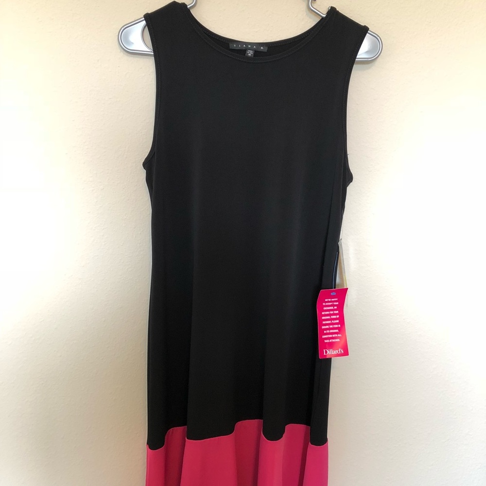 NWT BEAUTIFUL PINK & BLACK DRESS ❤️